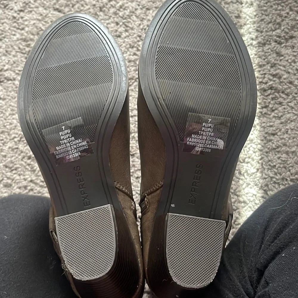 Express Booties - Picture 5 of 5